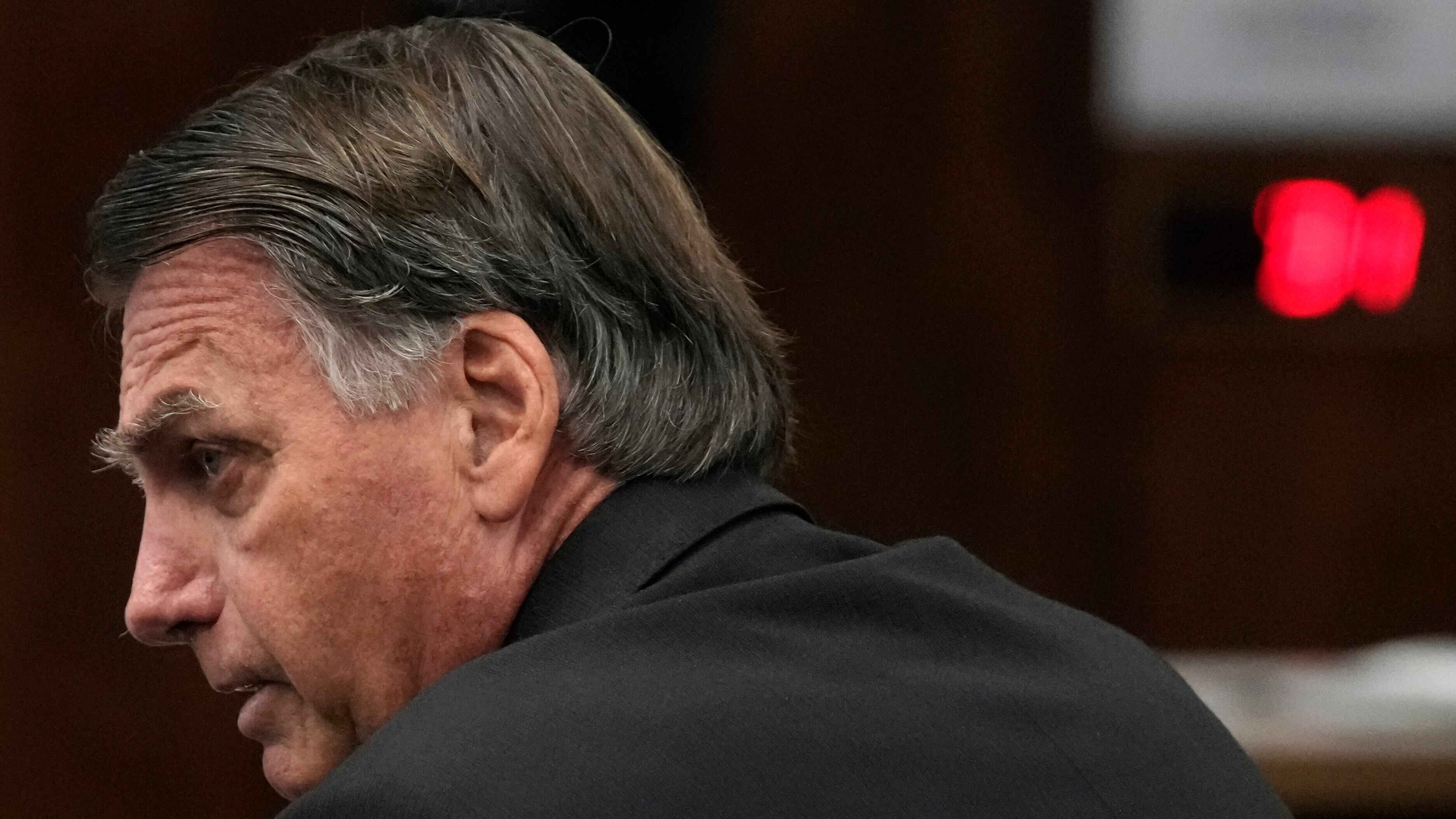 Tentato golpe, Bolsonaro condannato a 27 anni. E la sinistra esulta
