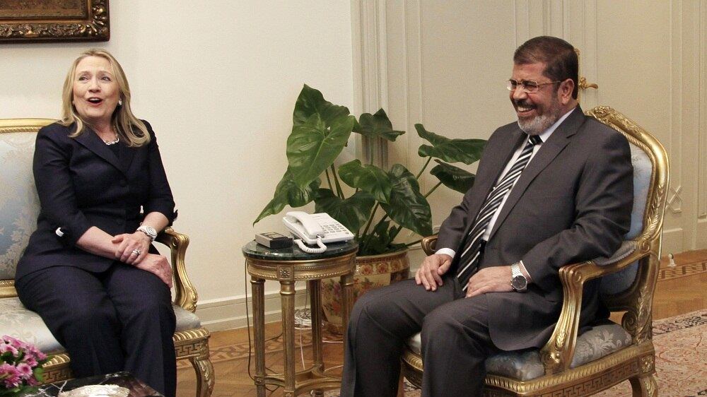 Quegli strani rapporti tra l’amministrazione Obama-Clinton e i Fratelli Musulmani