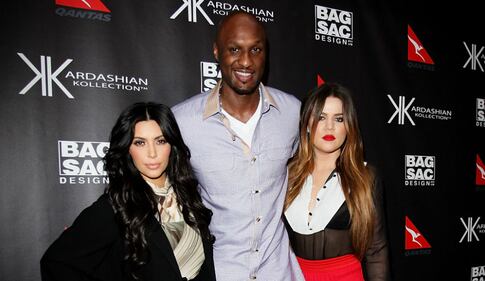 Kim e Khloe Kardashian, sfida di lati b 30