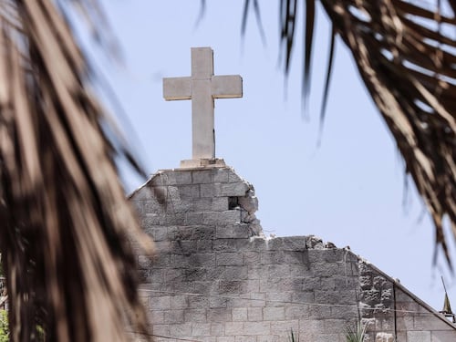 L'era delle foto istantanee dimentica i morti cristiani