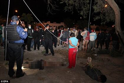 Ancora violenza in Messico, la folla lincia presunti ladri 2