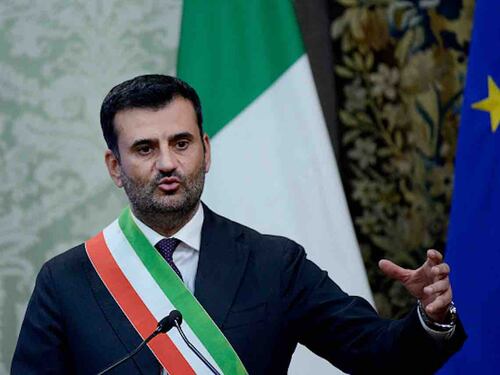 Il sindaco di Bari chiede agli avvocati di rinunciare all'equo compenso