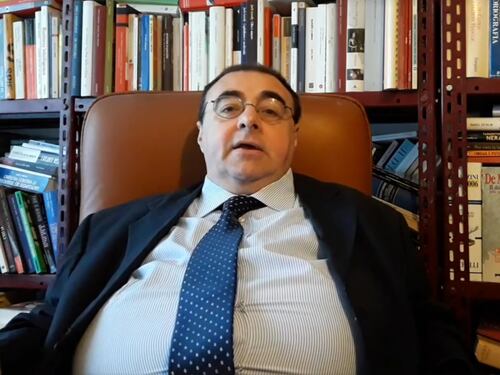 Il prof grillino demolisce i 5 Stelle: "Abbandonano la democrazia diretta"