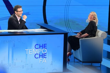 Alessia Marcuzzi, le gambe più lunghe della televisione italiana 29