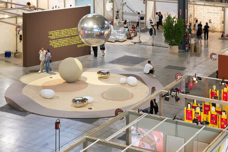 SaloneSatellite