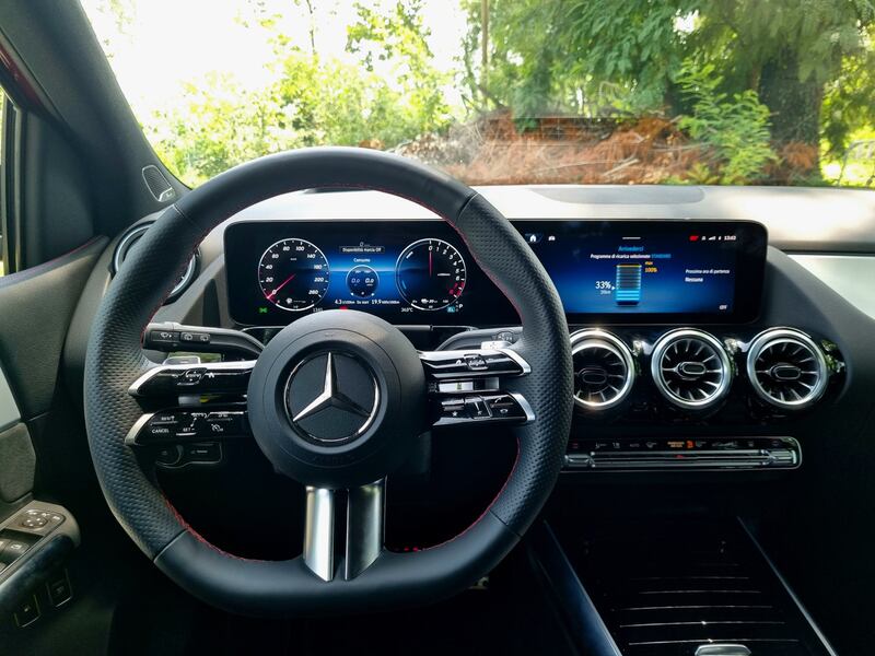Nuova Mercedes Classe B 2023: guarda la gallery della prova 17