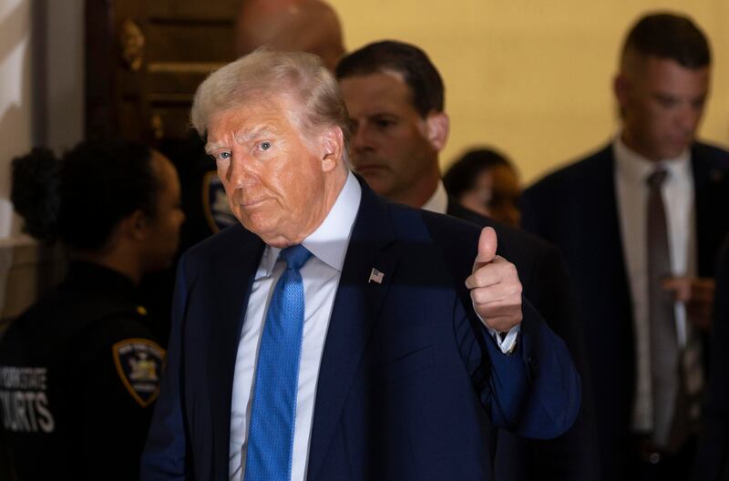 Trump rientra in aula a New York