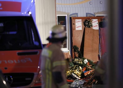 Attentato a Berlino, le immagini dei soccorsi 18