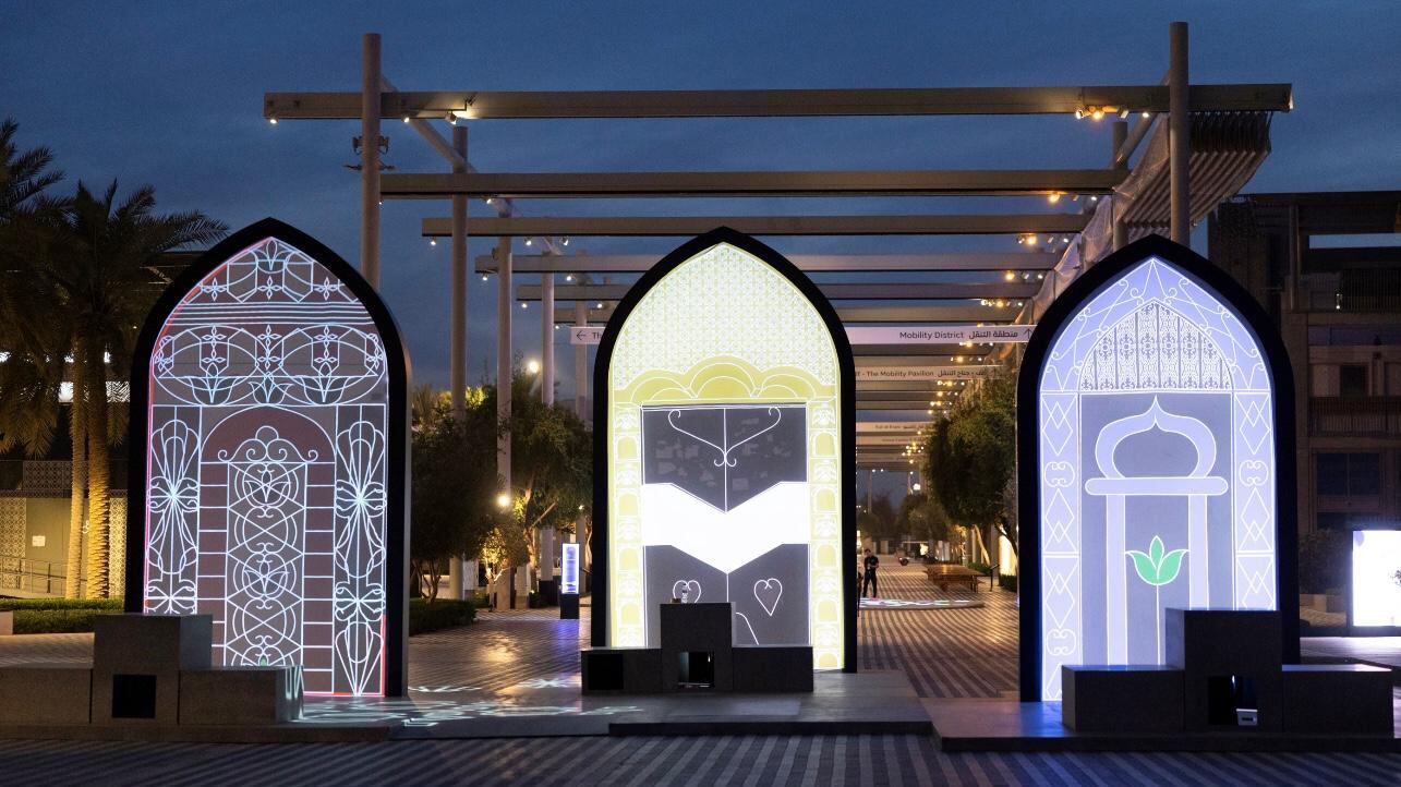 Gli artisti accendono Expo City Dubai con opere di luce