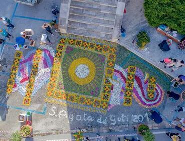 La tradizionale "Infiorata" di Sant'Agata Dei Goti torna con “I Miracoli Eucaristici” 8