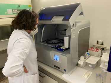 Qui vengono validati i tamponi: viaggio nel laboratorio del policlinico di Palermo 2