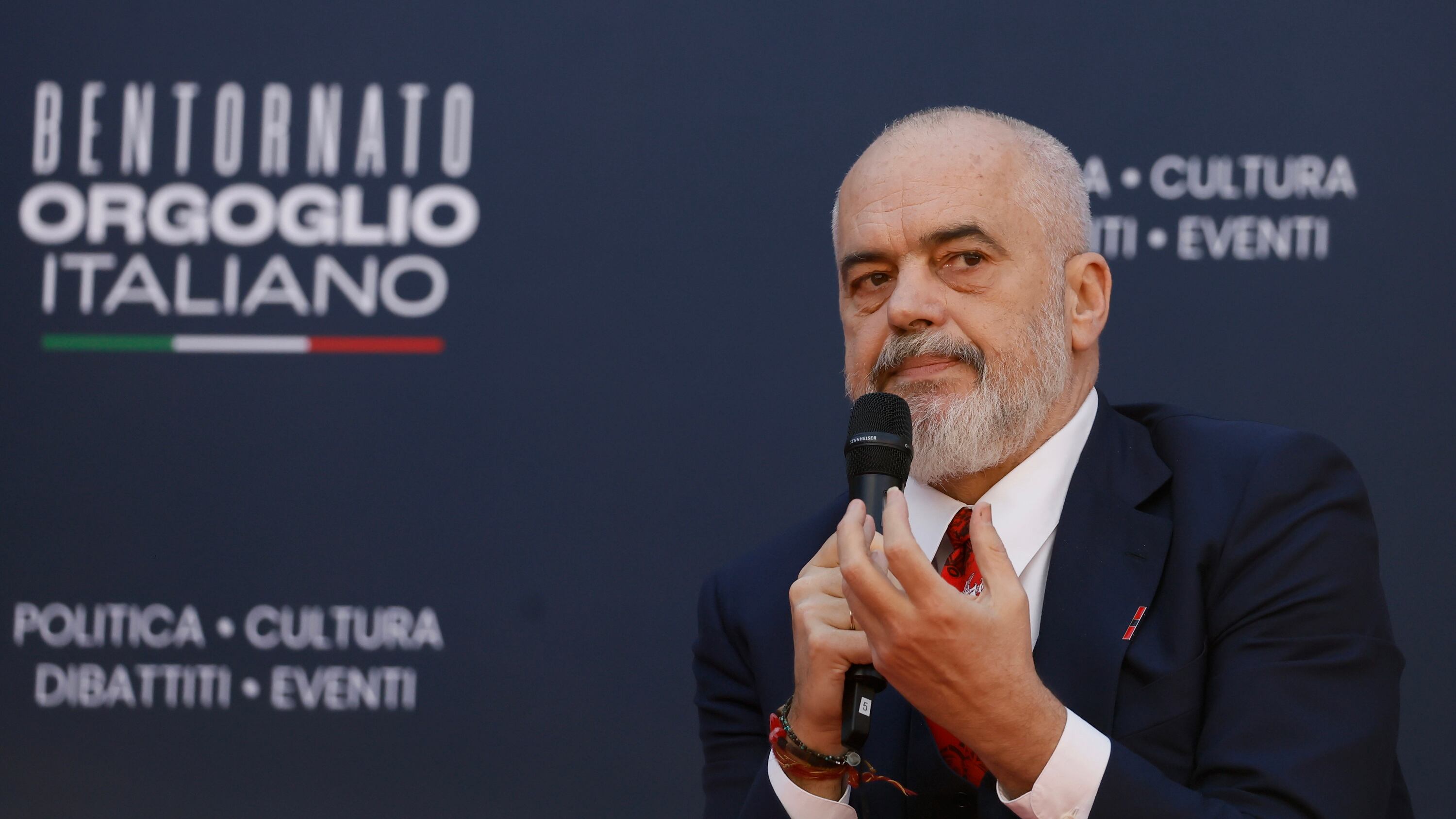 "Menzogne per attaccare Meloni". Edi Rama contro Report