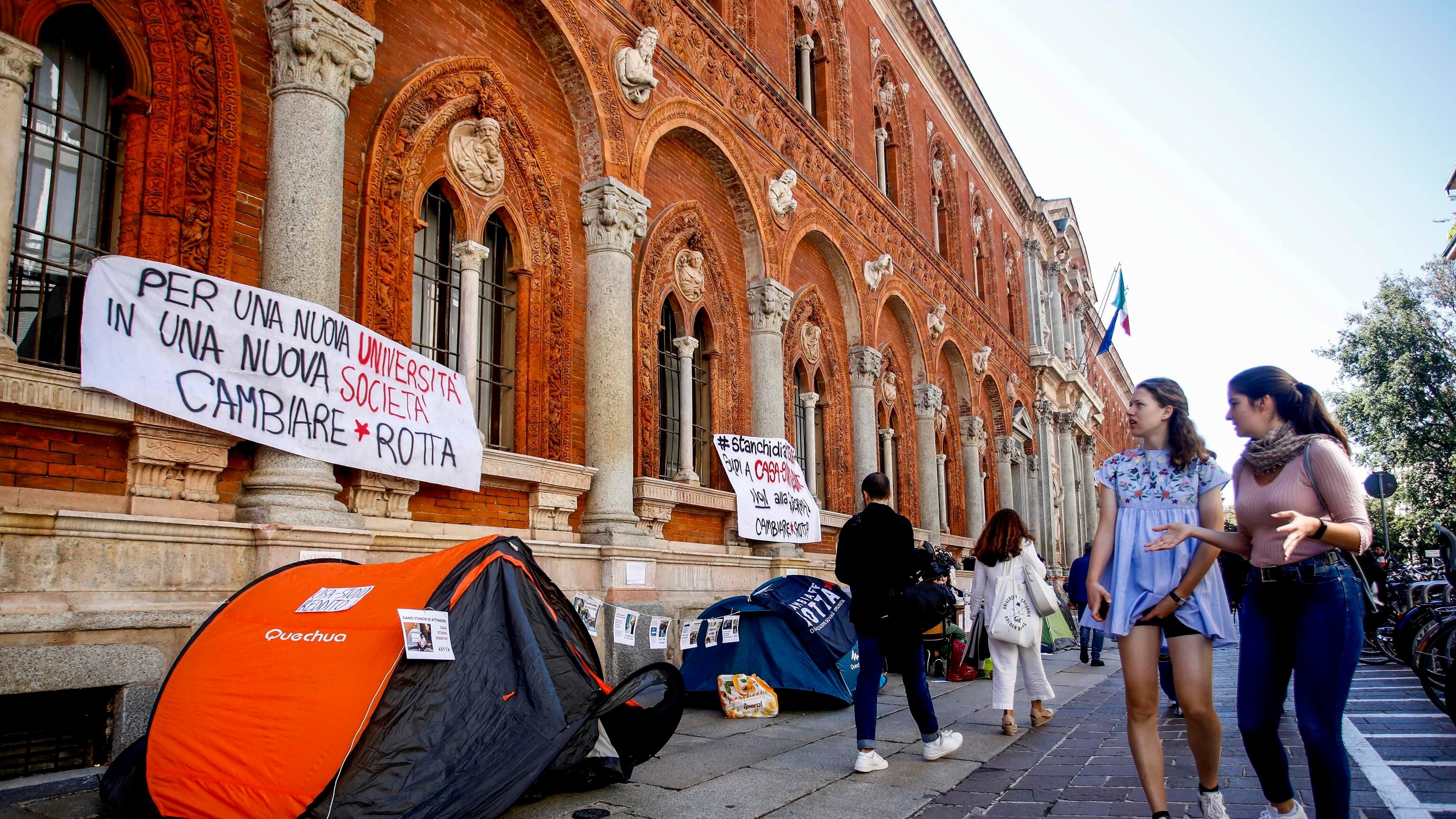 Le "tende"? Una protesta farsa. Sono militanti, non fuori sede