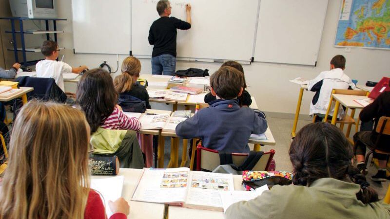 Niente Adeste Fideles a scuola: "È troppo cristiana"