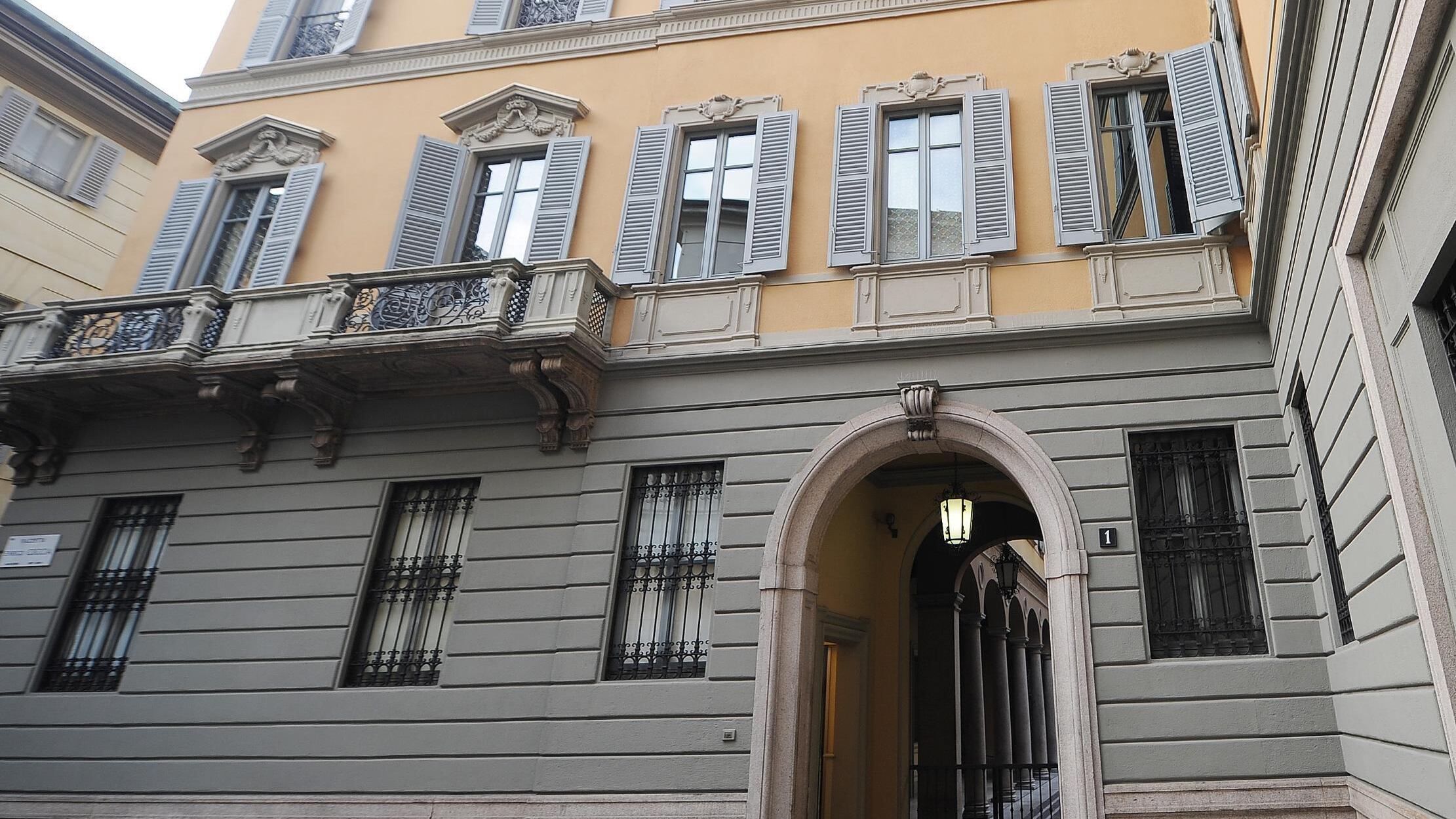 Mediobanca, chiude l'era dei salotti buoni