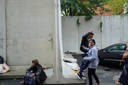 L'operazione della polizia in via Bolla  a Milano 11