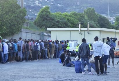 Ventimiglia in mano ai migranti: è caos 7