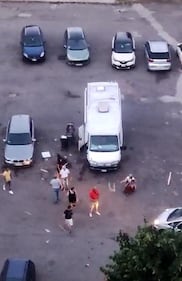 Rissa tra residenti e abusivi in via Bolla a Milano 6
