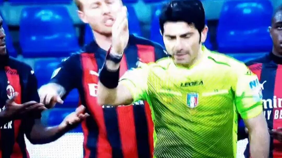 "Arbitra lui?". Bufera per la scelta su Roma-Milan