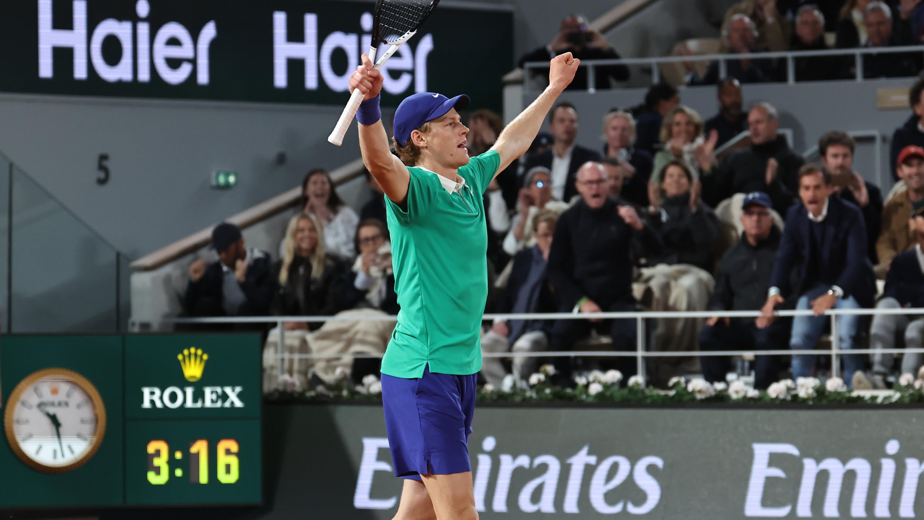 Sinner doma la storia e Djokovic si inchina. "Ma io soffro Alcaraz"