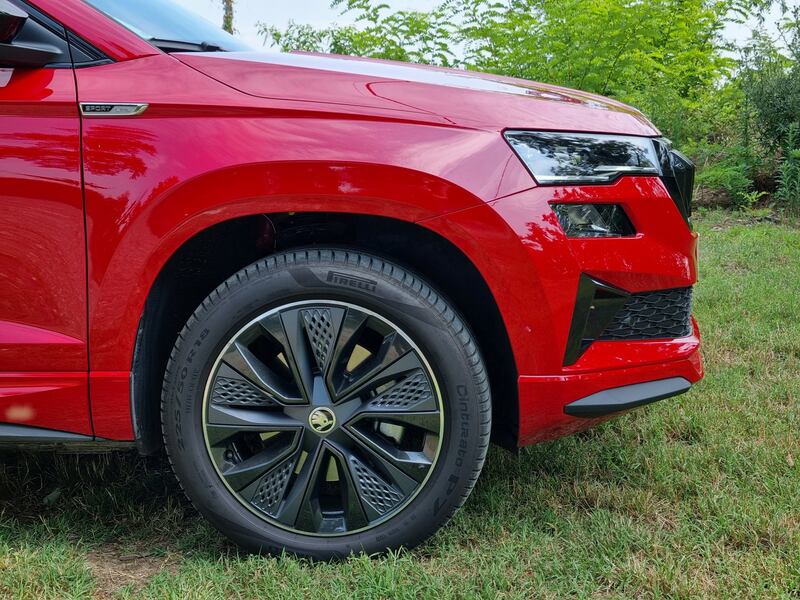 Skoda Karoq 2023: la gallery del nuovo crossover compatto 14