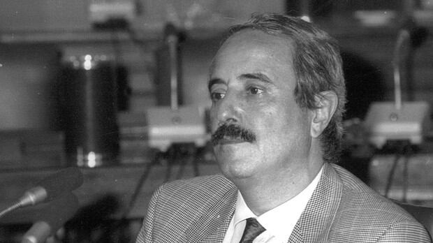 Il Comune rimedia allo sgarbo alla moglie di Falcone