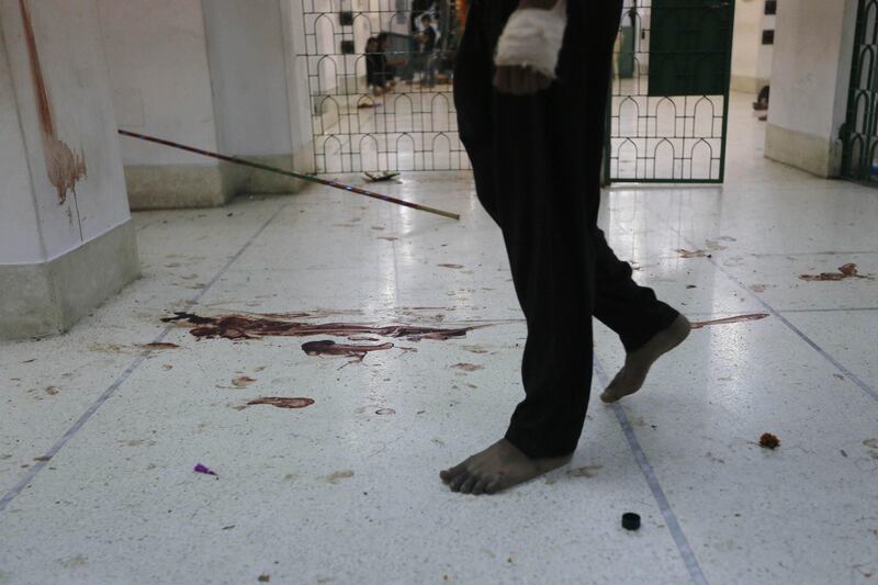 Un attentato funesta l'Ashura in Bangladesh 10