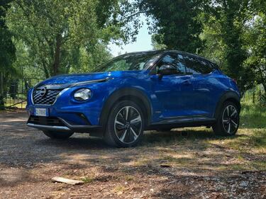 Nissan Jukel Hybrid prova su strada: guarda le foto 1