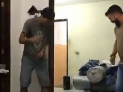 Su Tik Tok imperversa la violenta Skullbreaker challenge, la sfida che rompe il cranio