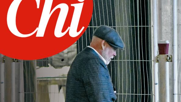 Kate Middleton (di nuovo) in imbarazzo per colpa dello zio. Pizzicato ubriaco mentre urina sui muri