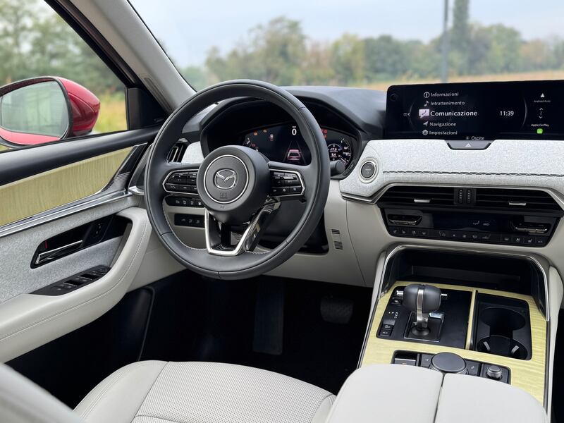Mazda CX-60 PHEV: la gallery della rinnovata suv giapponese 18