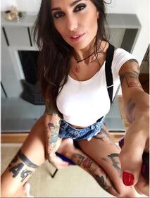 Siria De Fazio sexy nel photoshooting intimo 25