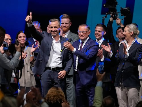 Germania, il trionfo dell’Afd in Sassonia-Anhalt: è intorno al 44%. Siegmund: “Abbiamo fatto la storia”. E Merz riunisce i suoi sotto choc