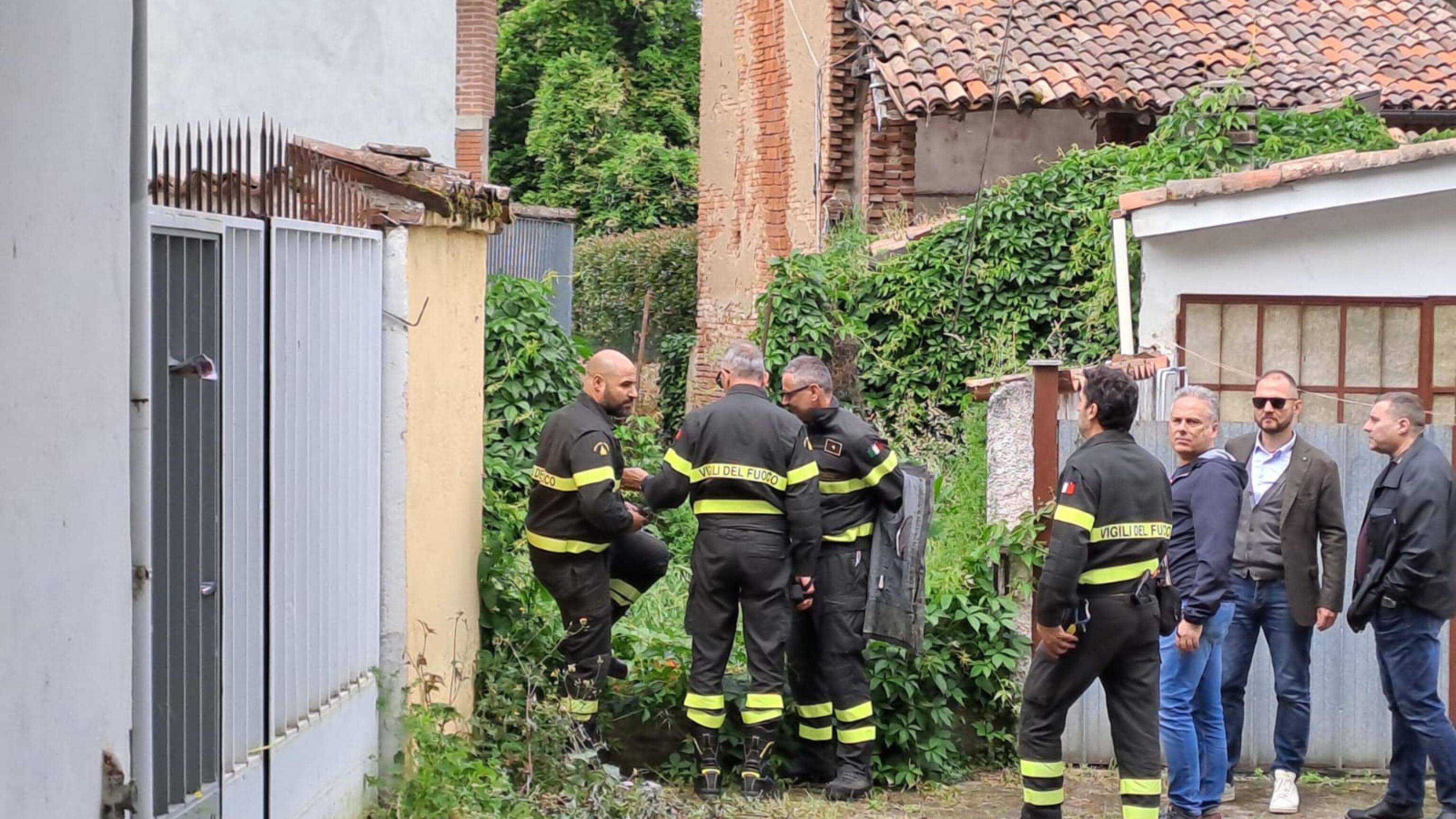 Il dna, lo scontrino, gli amici, l'attizzatoio: tutte le domande su Garlasco