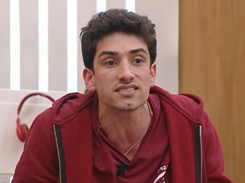 Caos ad Amici, il ballerino Javier Rojas: "Questa è una scuoletta, non vale nulla"