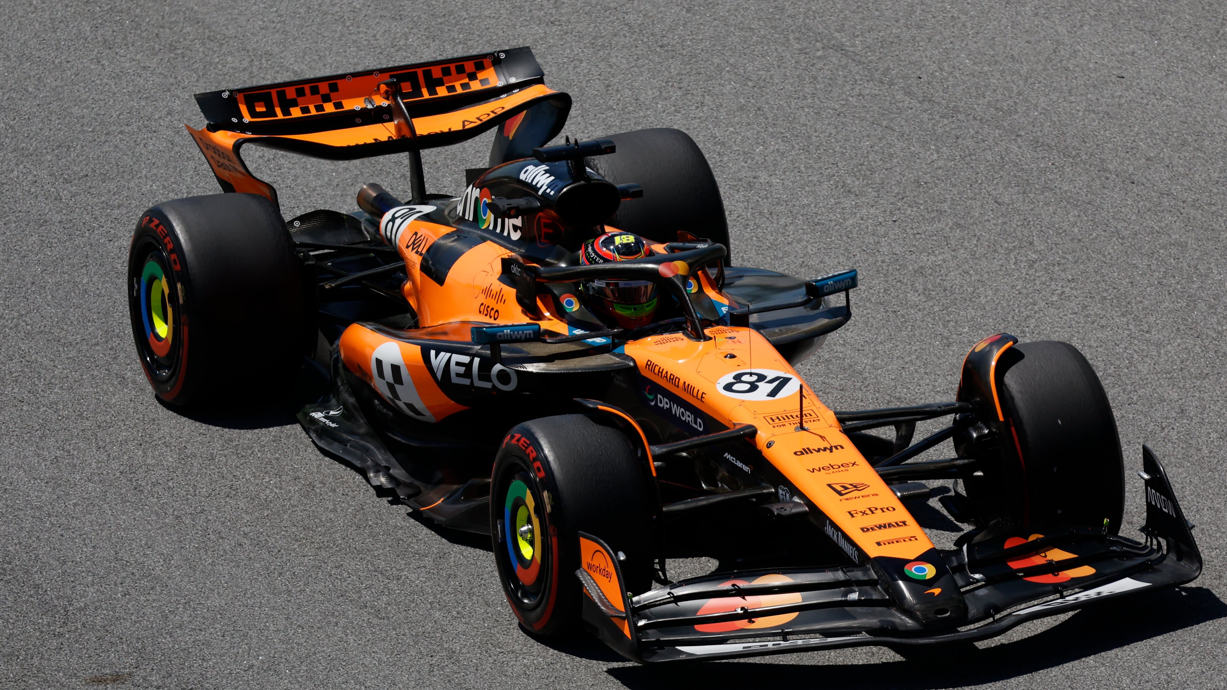 F1, a Barcellona doppietta McLaren nelle qualifiche. Pole Piastri, malino le Ferrari