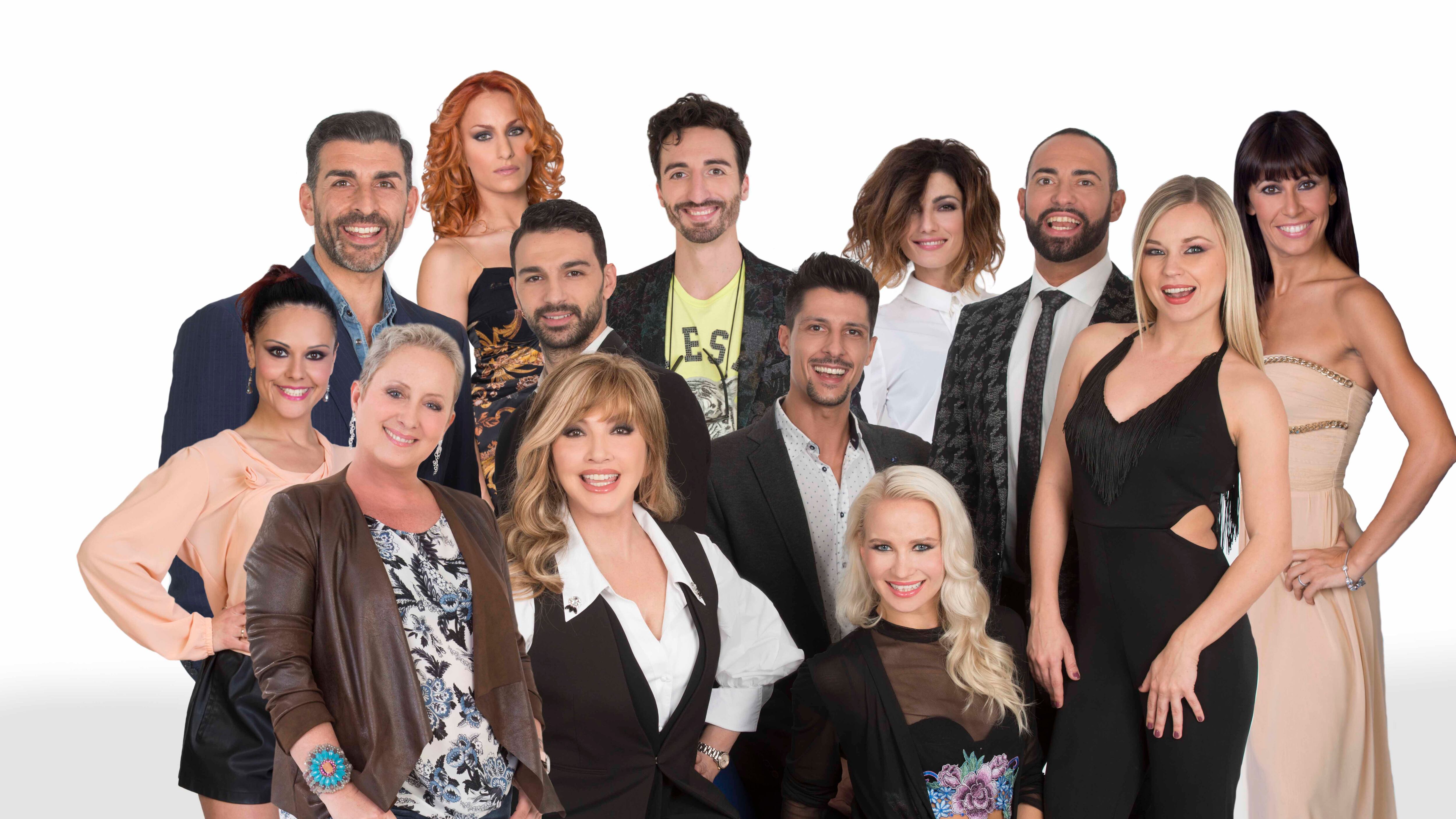 Ballando con le stelle in tour a caccia di talenti