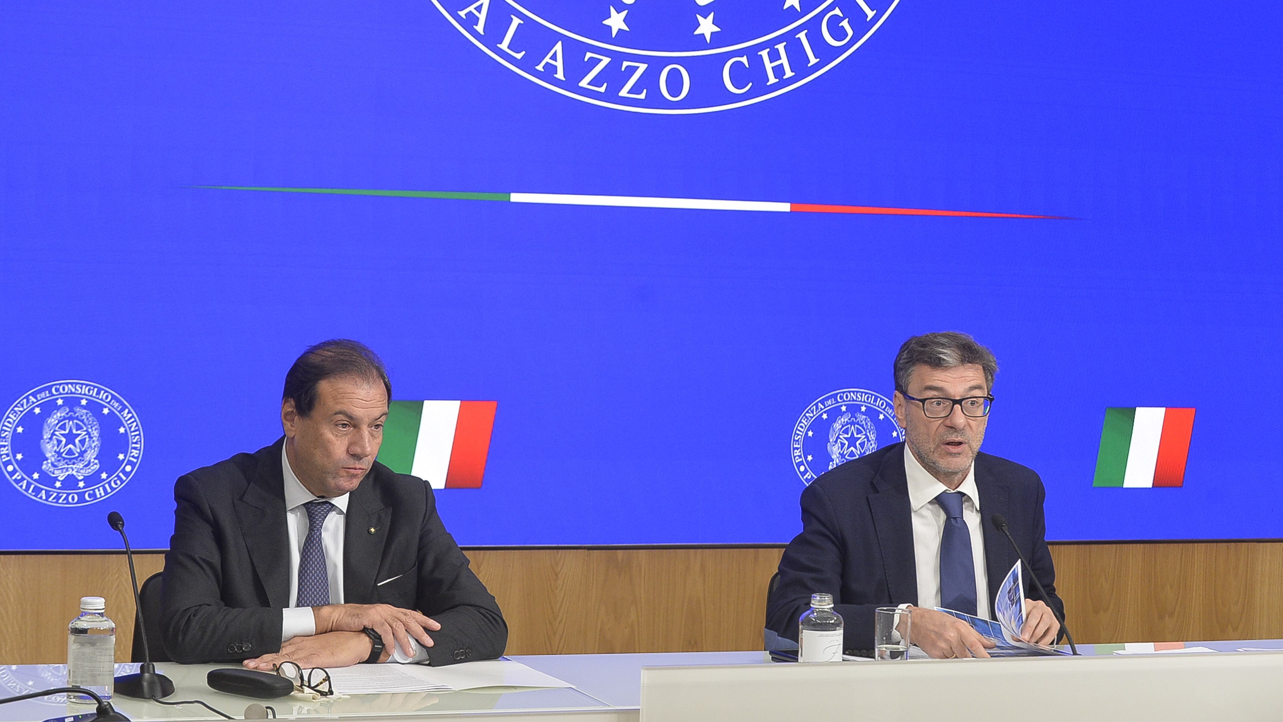 Manovra, taglio all'Irpef e più sanità