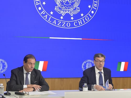 Manovra, taglio all'Irpef e più sanità