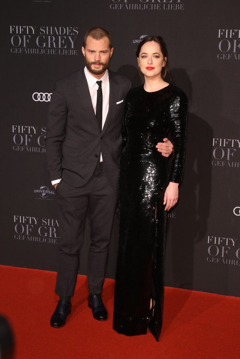 Dakota Johnson hot, sexy per "50 Sfumature di Nero" 47