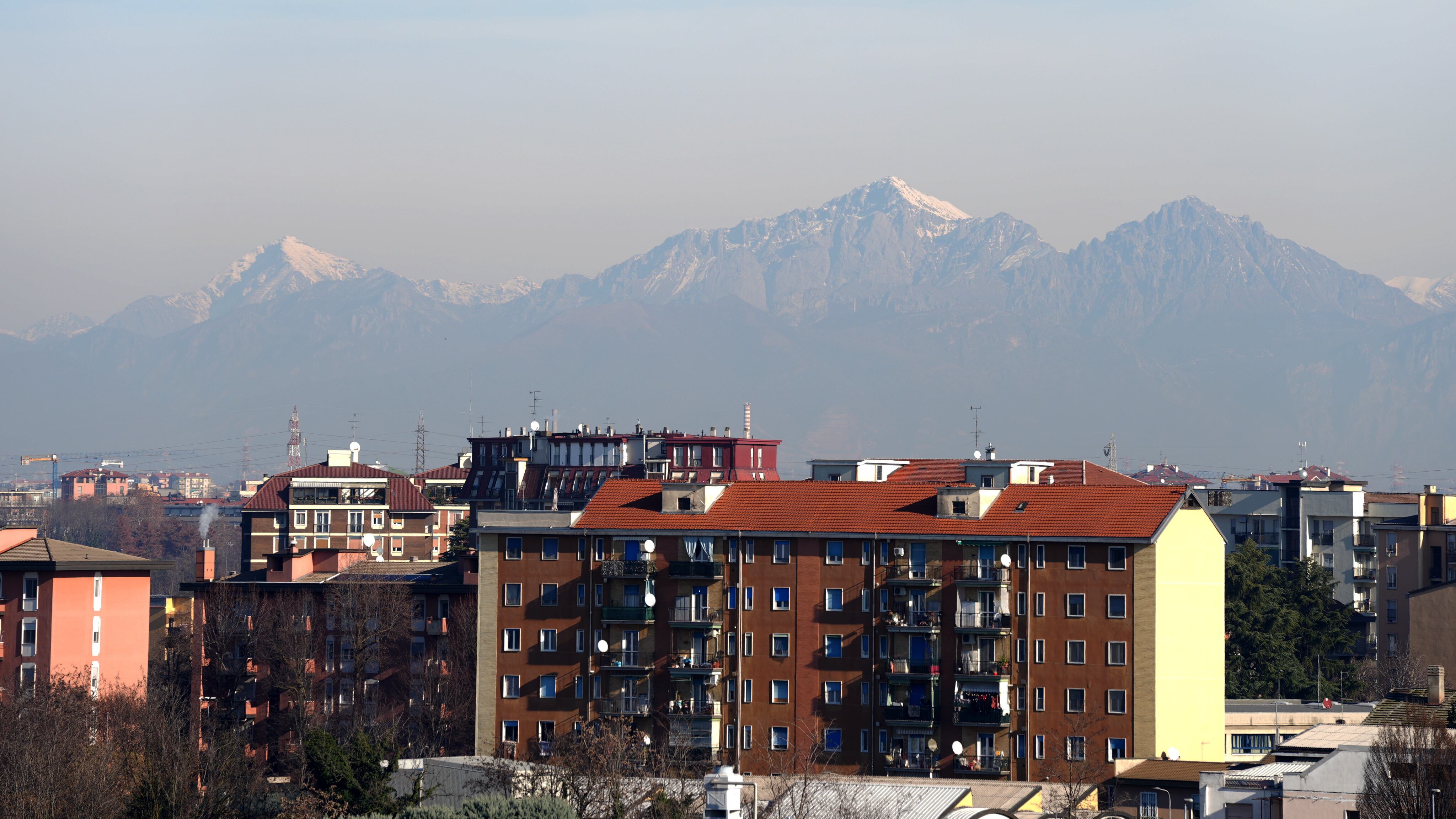 Cos’è "l’effetto favonico" che a Milano fa schizzare in alto le temperature