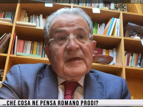 "Non riprenderò la tessera Pd, ma...". L'ultima mossa di Prodi per la Schlein