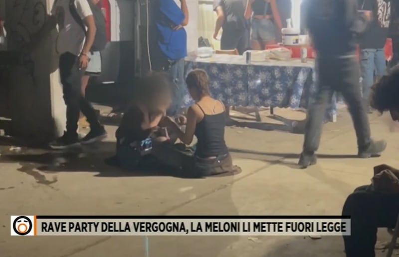 Rave party, le immagini choc tra droga e alcol 2