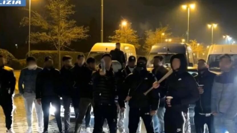 Violenze, caporalato e riciclaggio: così agiva la gang pakistana "AK 47 Carpi"