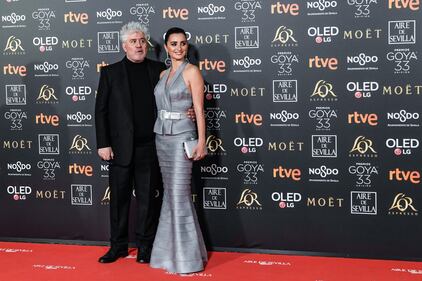 Penelope Cruz: raggiante sul red carpet dei Goya 11