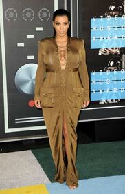 Kim Kardashian: pancione sul tappeto rosso per gli MTV VMA 2015 13