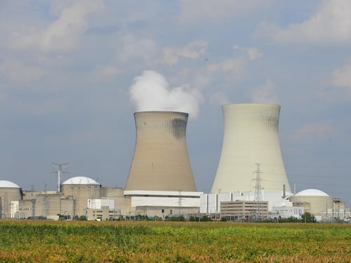 Iran: violato termine sul nucleare, prima frecciata a Trump