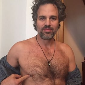 Il petto villoso è tornato di moda: foto 11