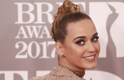 Izabel Goulart, Katy Perry e Diana Villas Boas:le star sexy del salto della corda 1