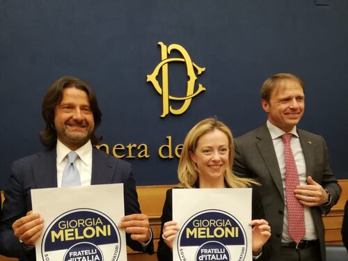 "Obbligo di cravatta? Speriamo". Ecco la versione di Caiata